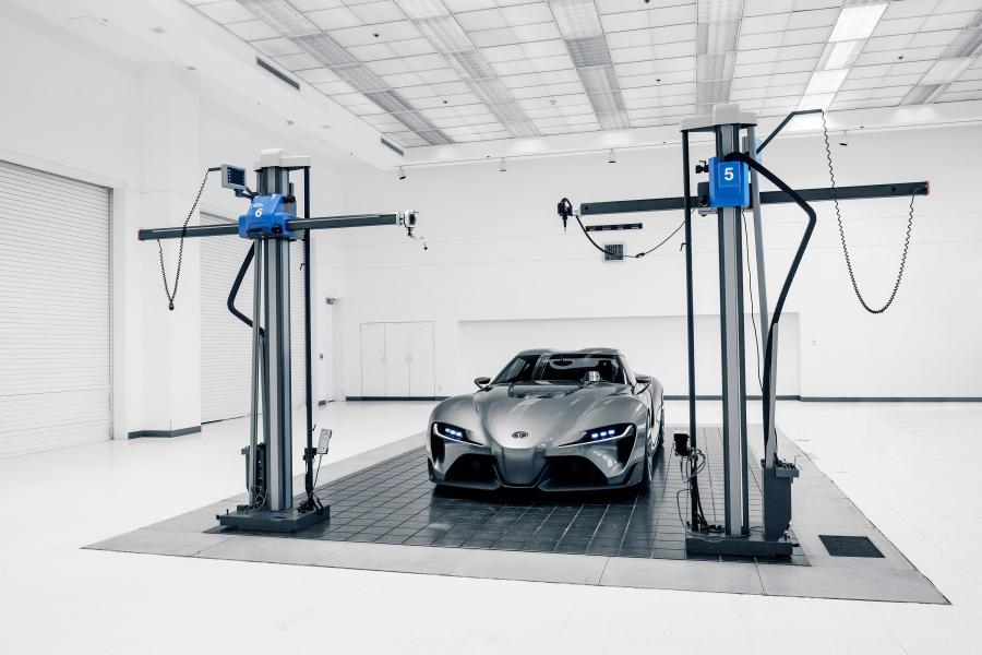  Toyota FT-1 Graphite Concept 2014 года  (фото 4 из 25)